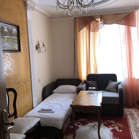 петрос Family فندق *