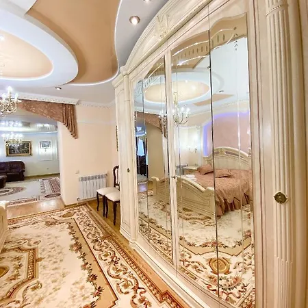 Hotel петрос Family