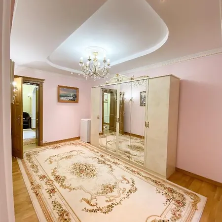 Hotel петрос Family *