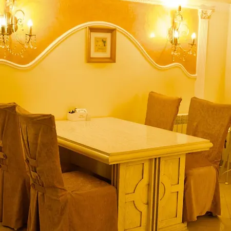 петрос Family Hotel Yaremche