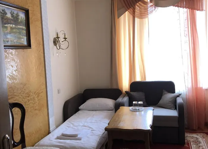 петрос Family 酒店 *